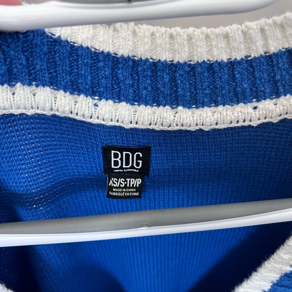 BDG Selena Oversized Sweater Vest Urban Outfitters - Picture 5 of 8